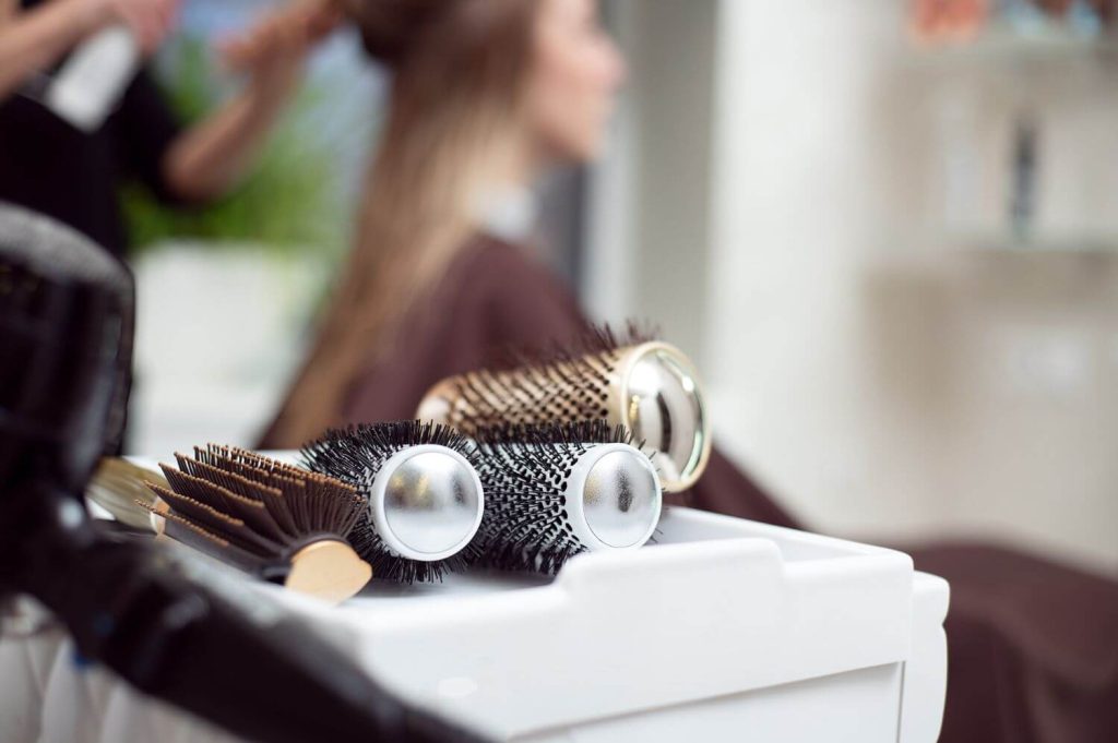 🌷 Préparez vos cheveux pour l'été : diagnostics personnalisés et conseils experts 🧴☀️